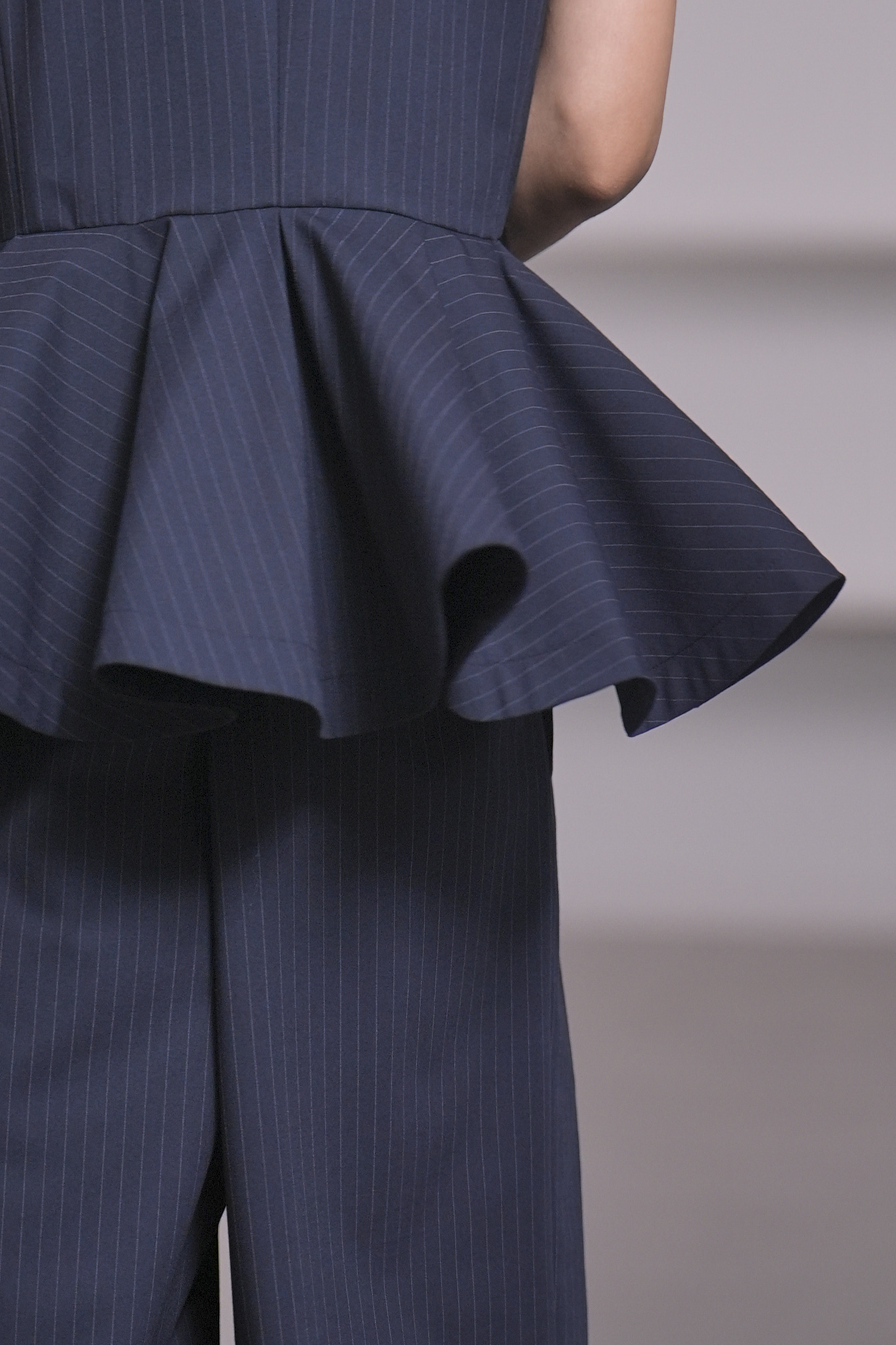 Faye Pinstripeの画像