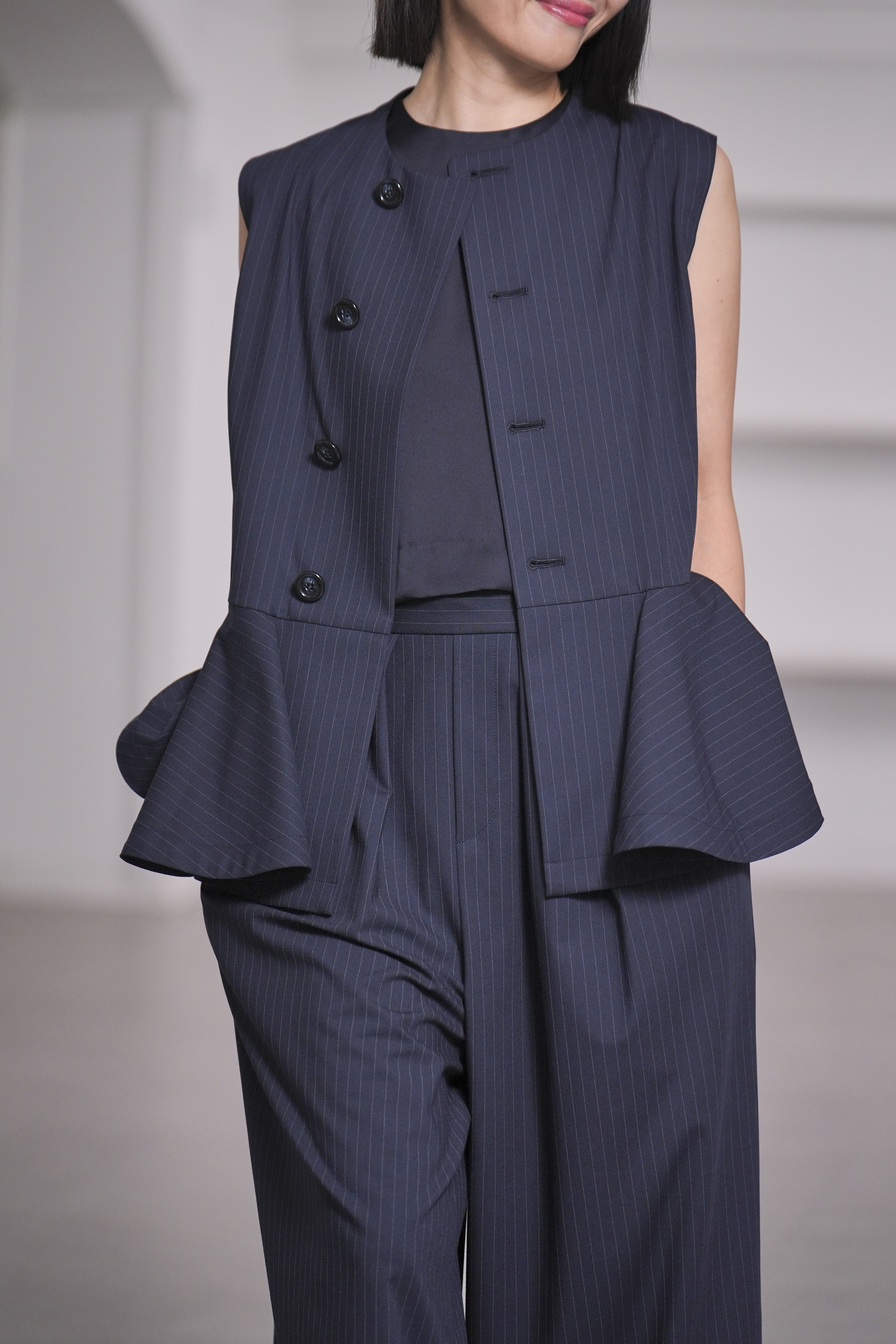 Faye Pinstripeの画像