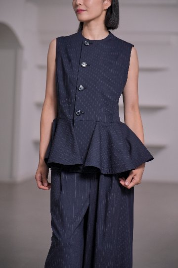 Faye Pinstripeの画像
