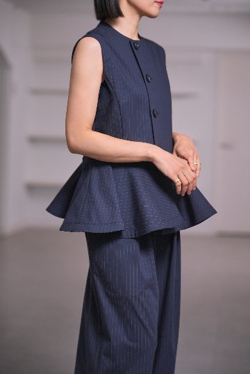 Faye Pinstripeの画像