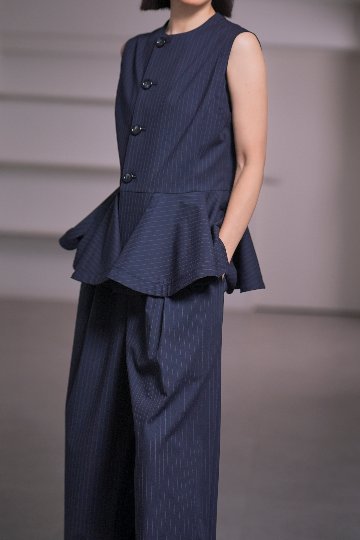 Faye Pinstripeの画像
