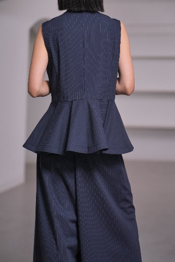 Faye Pinstripeの画像