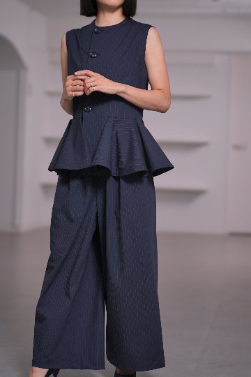 Faye Pinstripeの画像