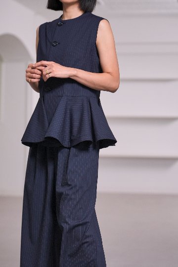 Faye Pinstripeの画像