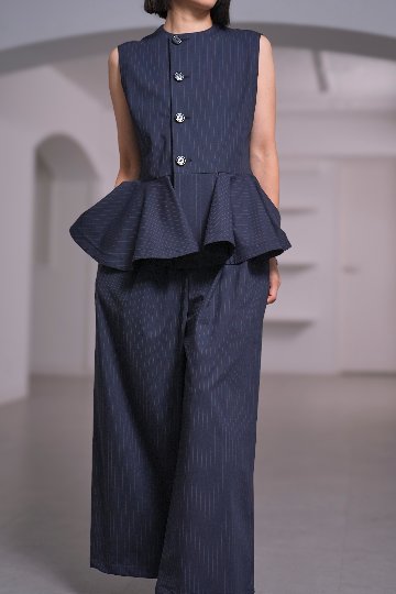 Faye Pinstripeの画像