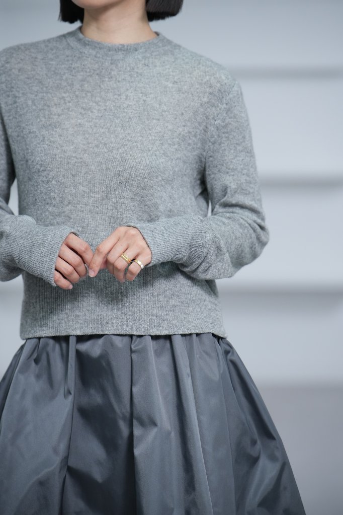 専用新品⭐ she Tokyo  Anna wool スカート　drawer すべて｜SHE Tokyo online shop