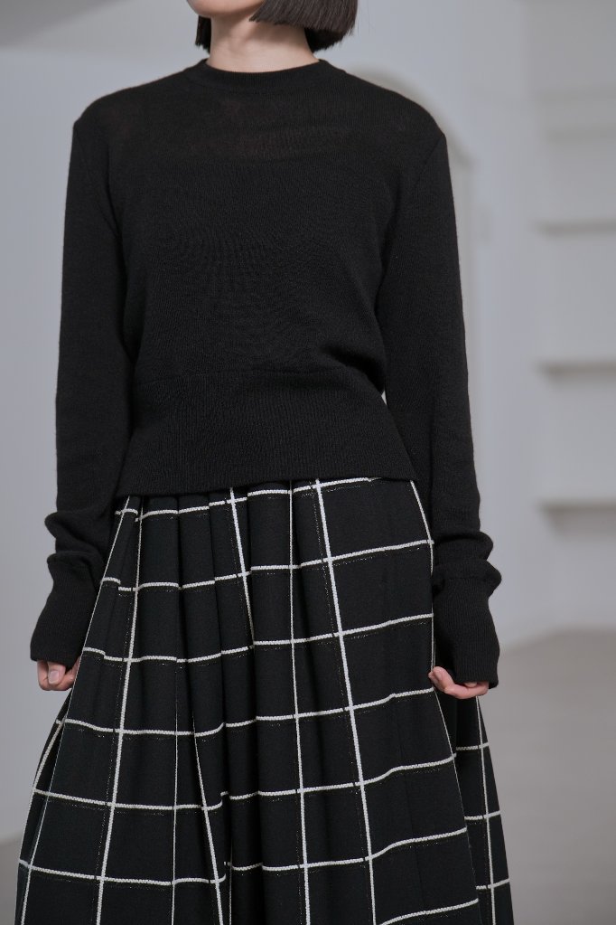 Tops｜SHE Tokyo online shop