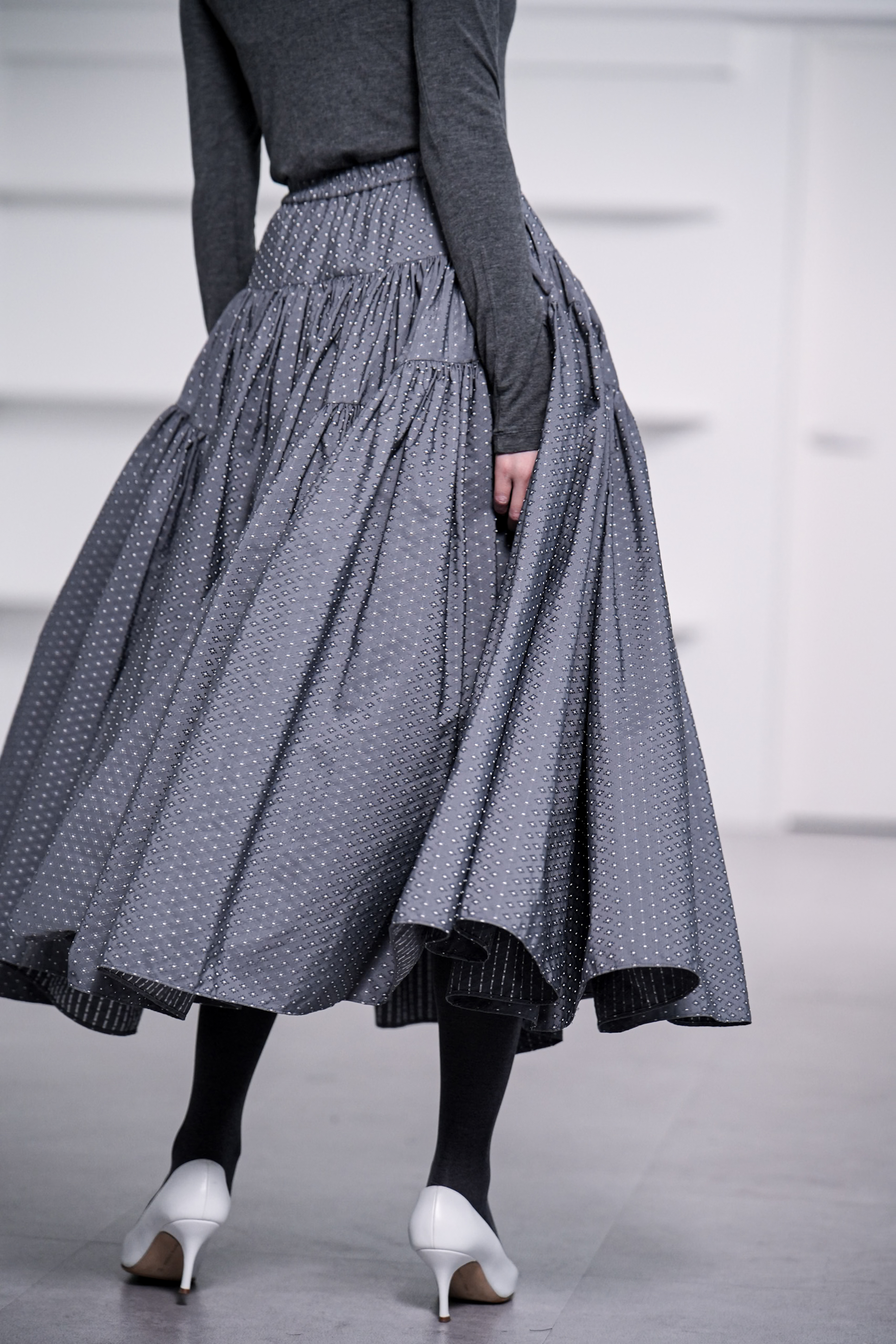 Eleanor Twinkle Dot Gray | SHE Tokyo online shop