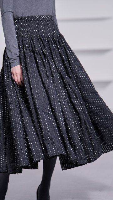 Eleanor Twinkle Dot Blackの画像