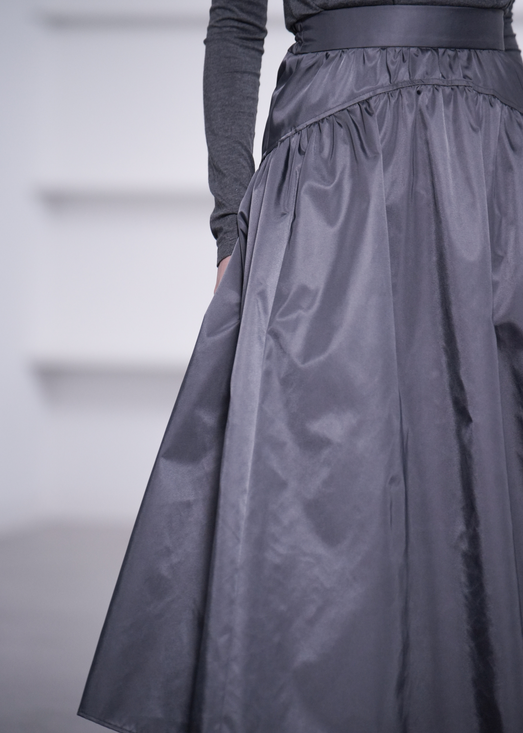 Suzy Dark Grayの画像