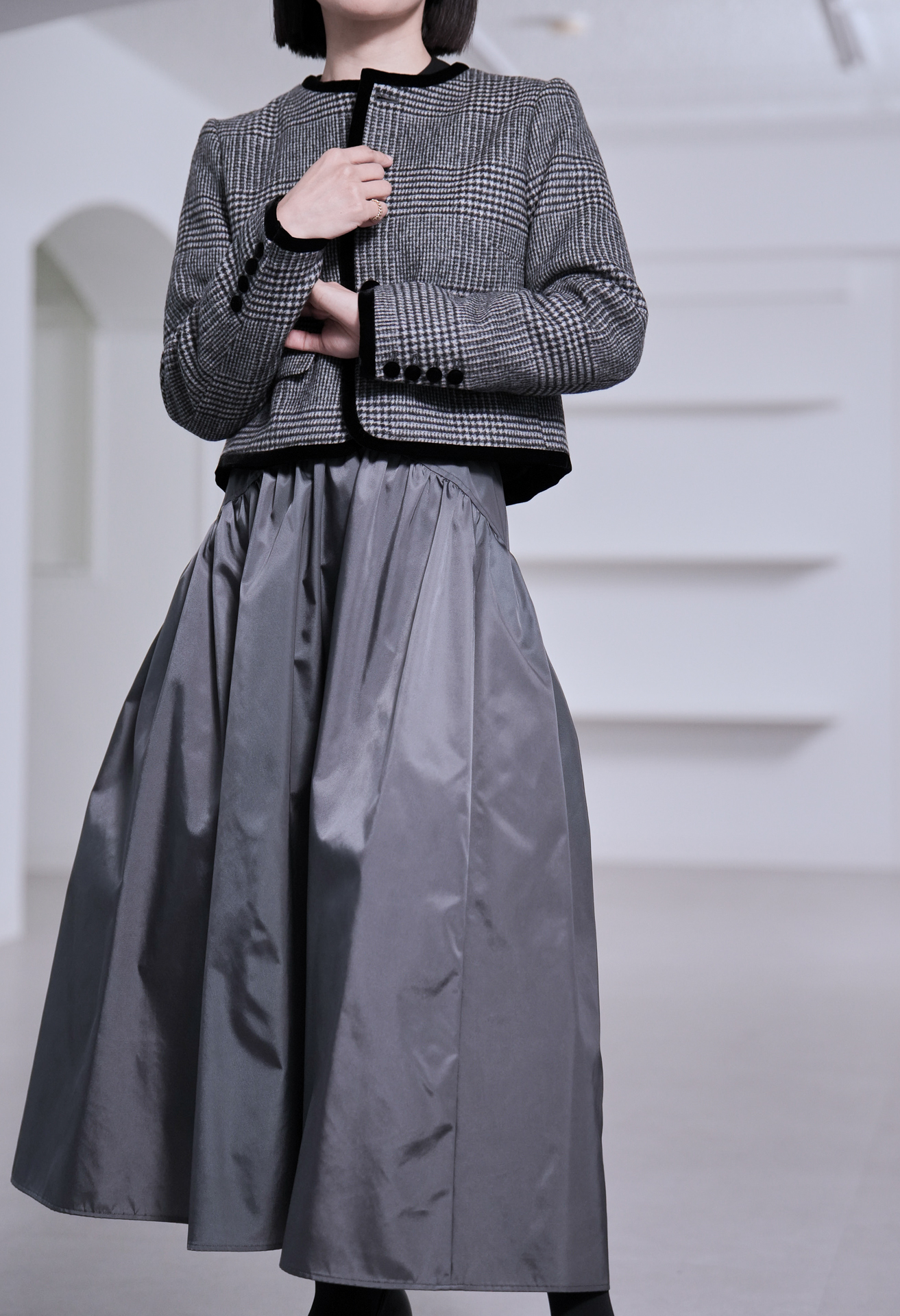Suzy Dark Gray | SHE Tokyo online shop