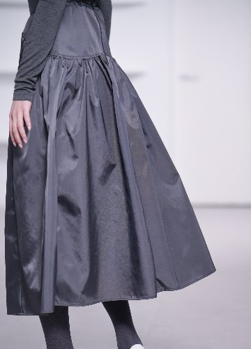 Suzy Dark Gray | SHE Tokyo online shop