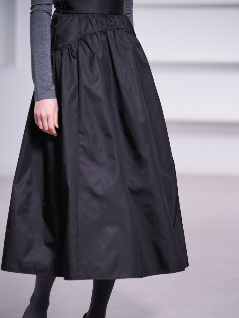 SHE Tokyo Taylor ブラック SHE Tokyo Taylor ブラック she Tokyo（ファッション）の