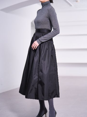 Suzy Black | SHE Tokyo online shop