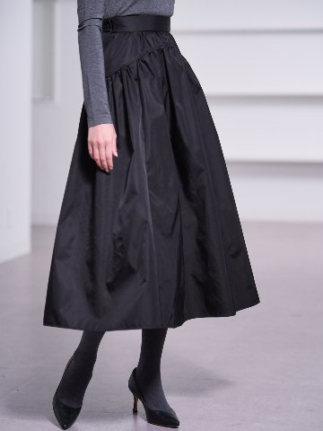 Suzy Black | SHE Tokyo online shop