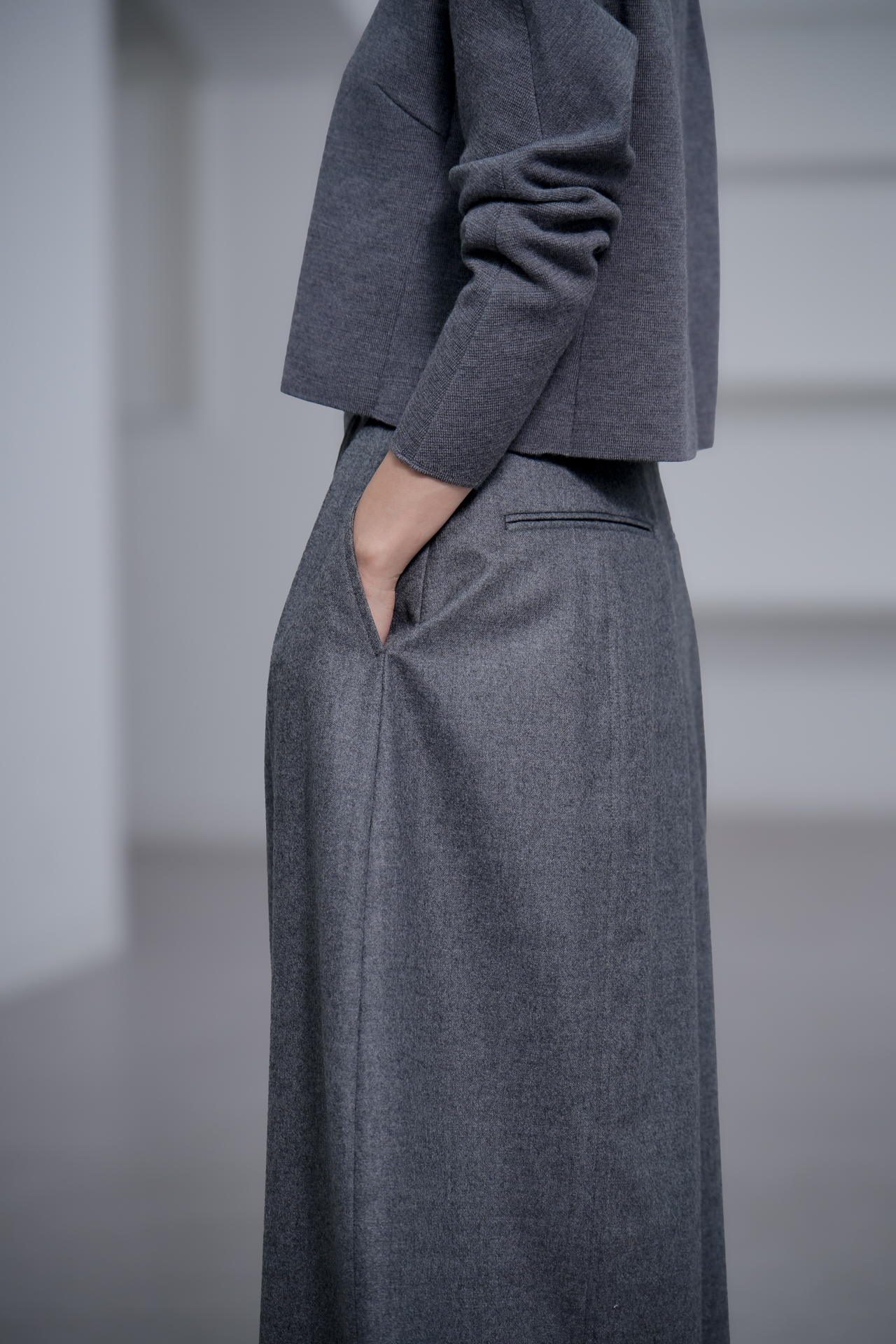 Moss Charcoalの画像