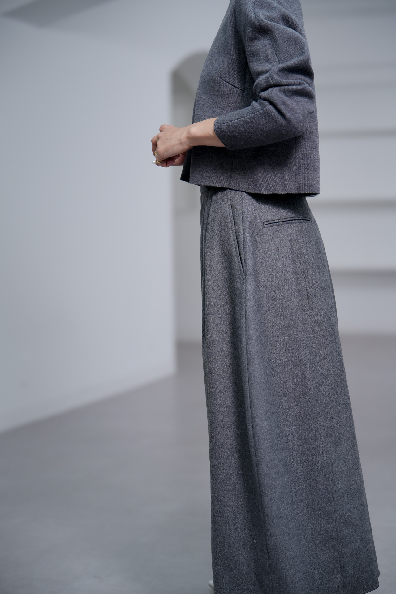 Moss Charcoalの画像