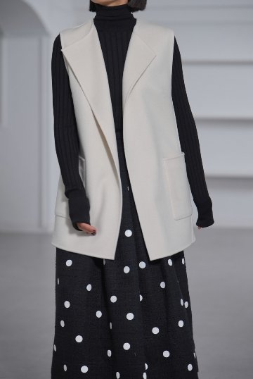 Nikita Wool Cashmere Off Whiteの画像