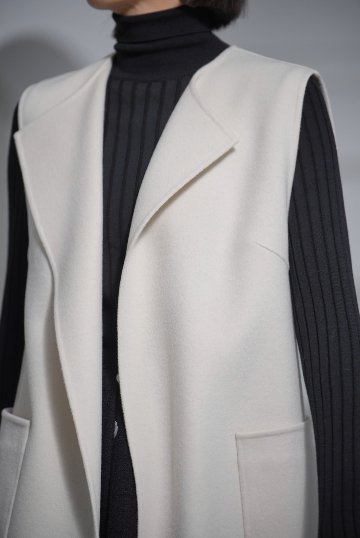 Nikita Wool Cashmere Off Whiteの画像