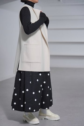 Nikita Wool Cashmere Off Whiteの画像