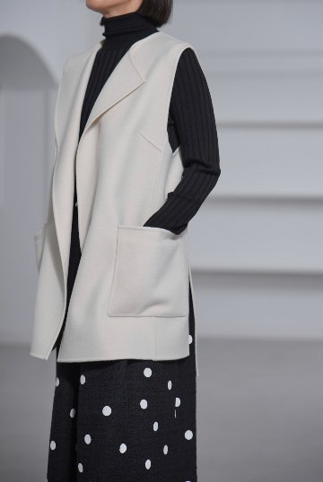 Nikita Wool Cashmere Off Whiteの画像