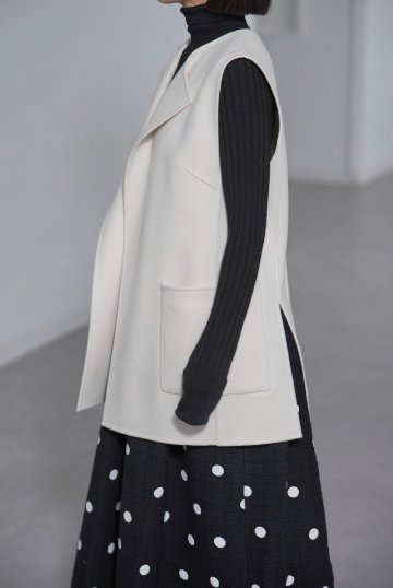 Nikita Wool Cashmere Off Whiteの画像