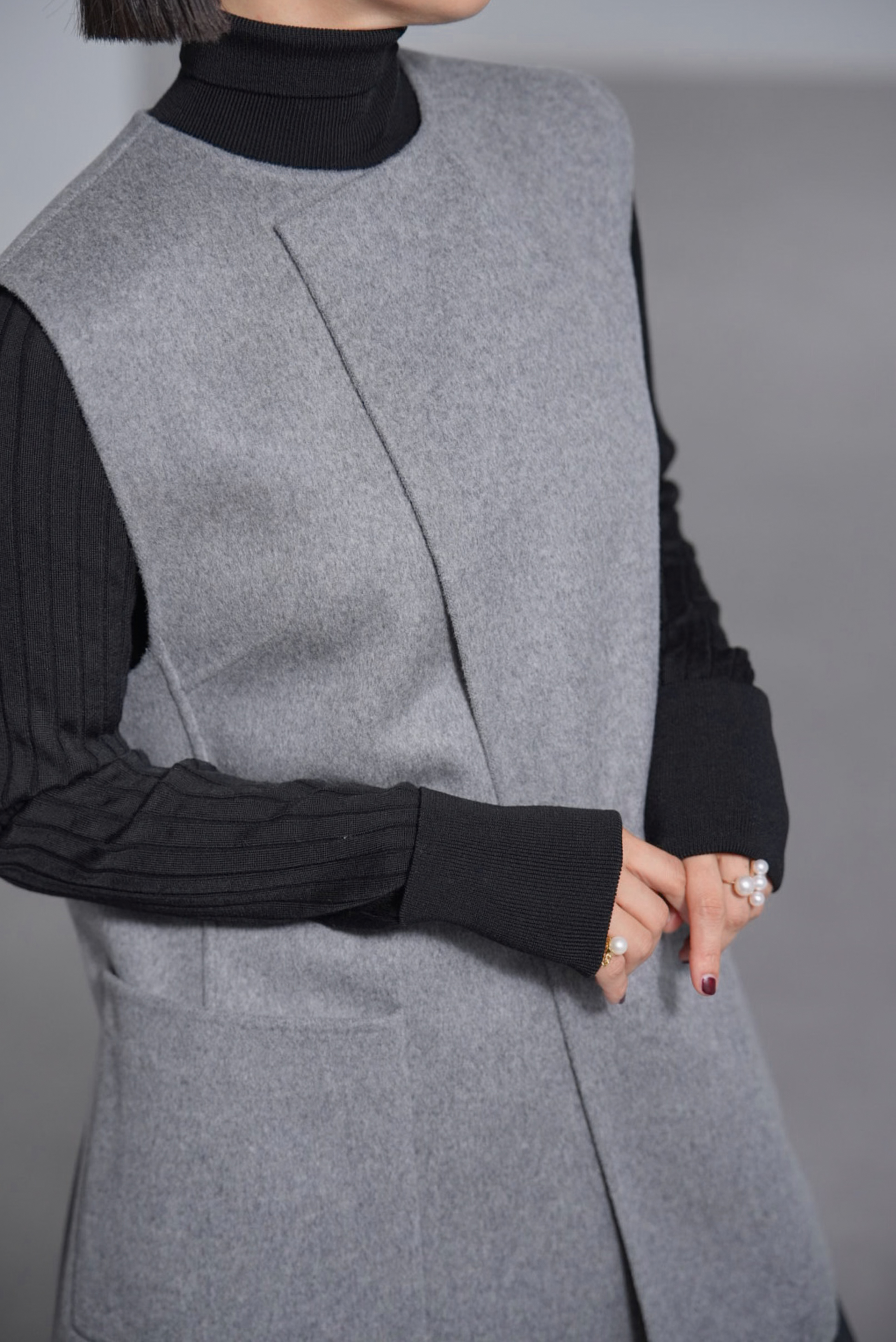 Nikita Wool Cashmere Grayの画像