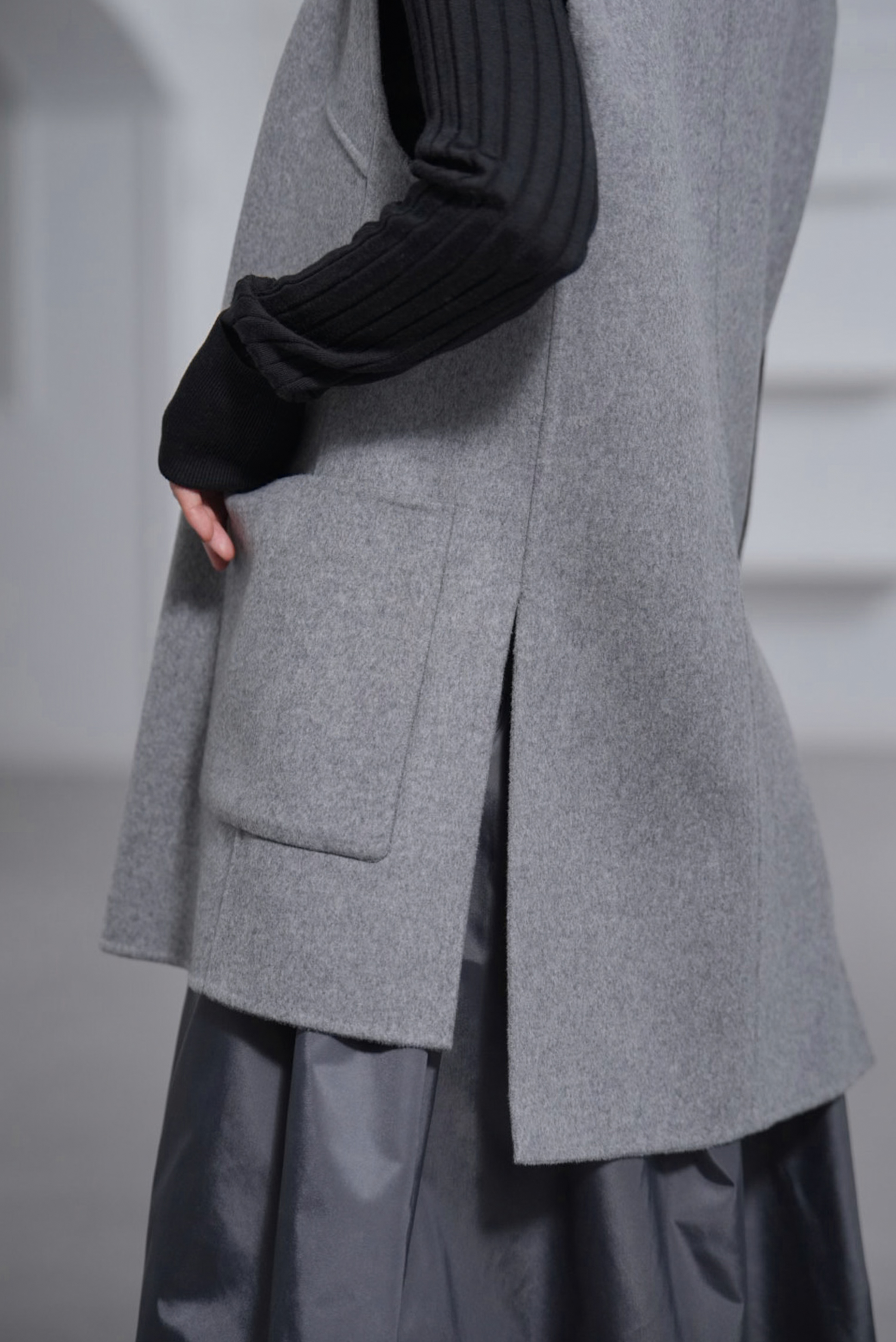 Nikita Wool Cashmere Grayの画像