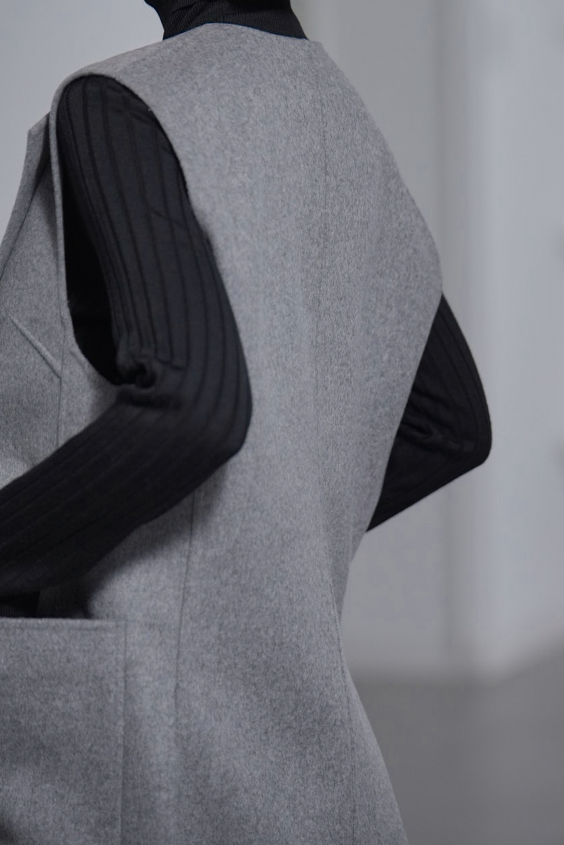 Nikita Wool Cashmere Grayの画像