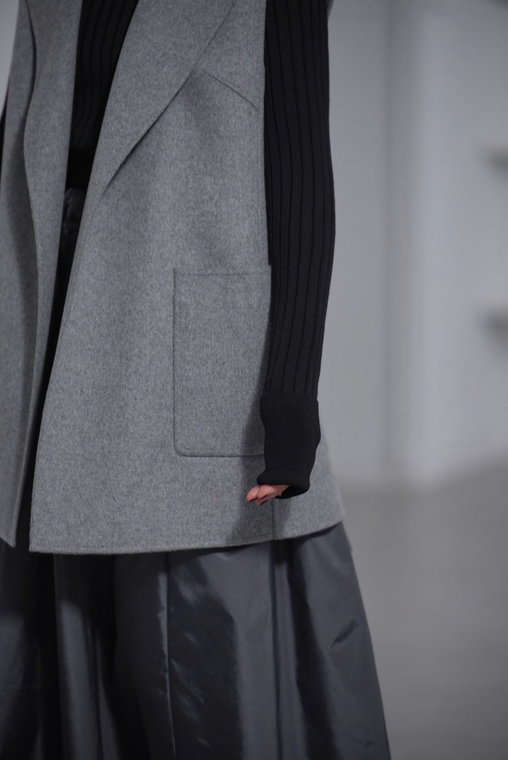 Nikita Wool Cashmere Grayの画像