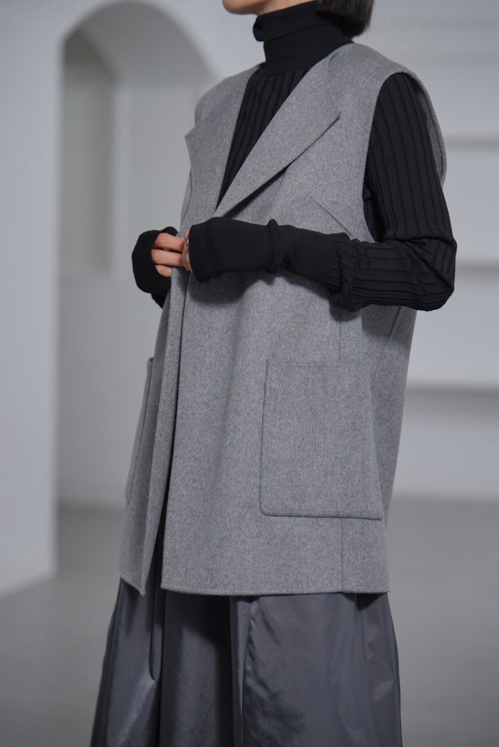 Nikita Wool Cashmere Grayの画像
