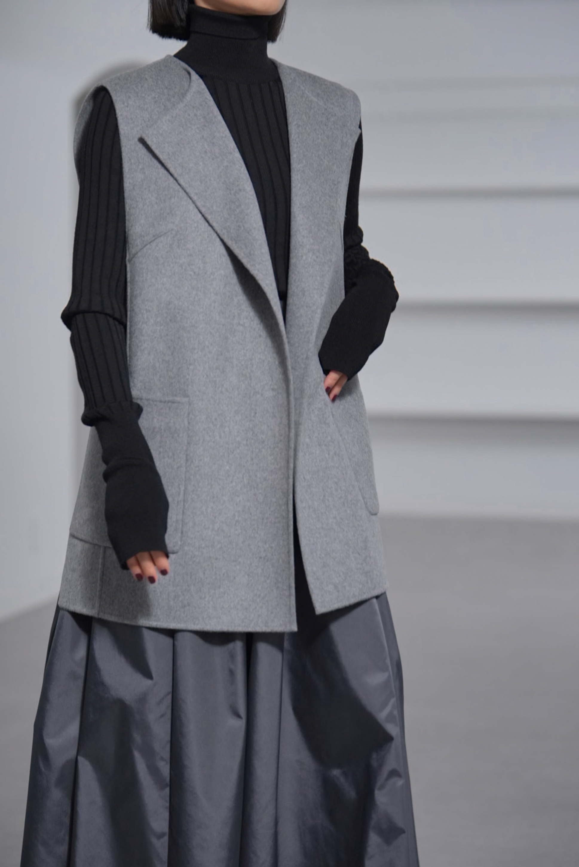 Nikita Wool Cashmere Grayの画像