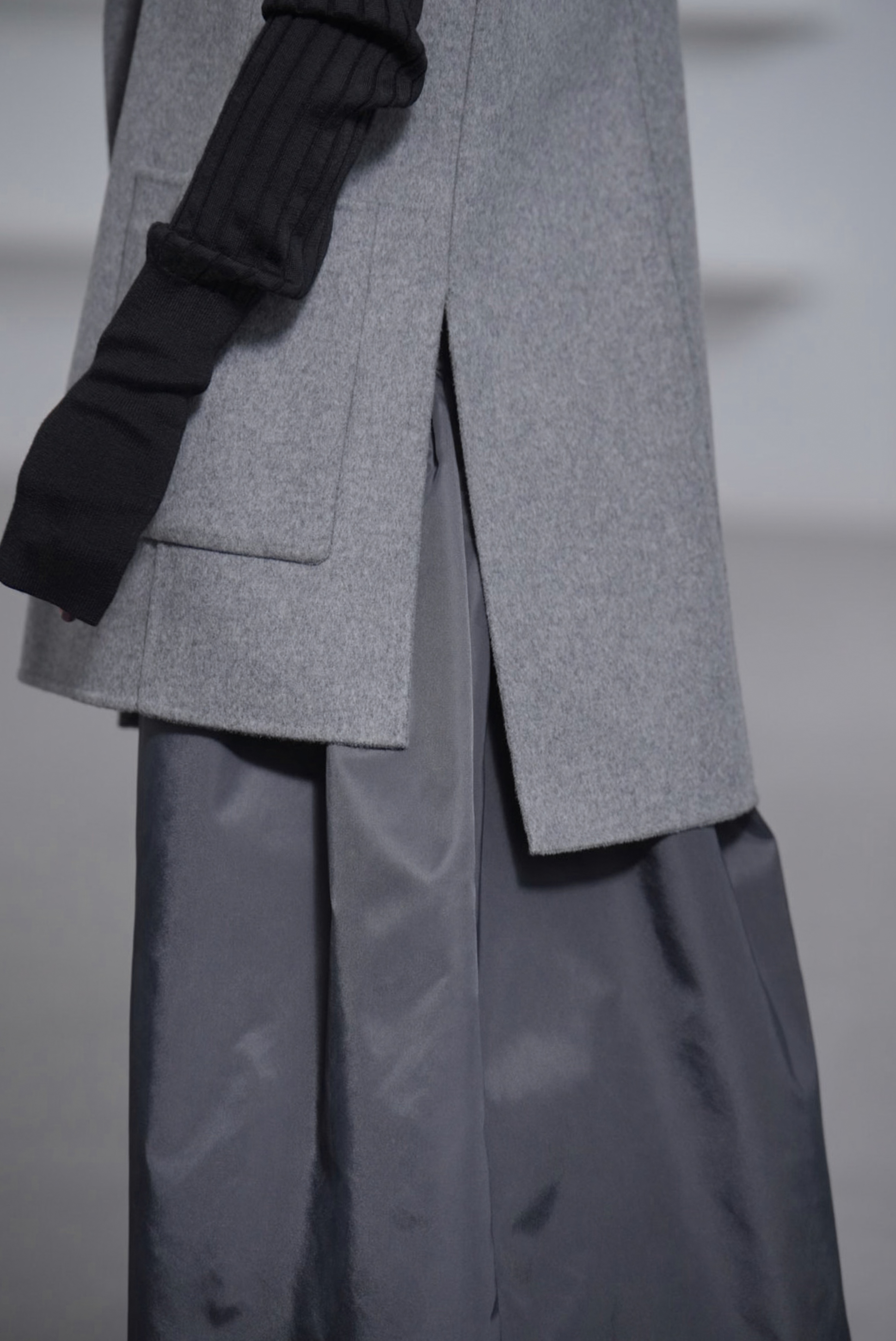 Nikita Wool Cashmere Grayの画像