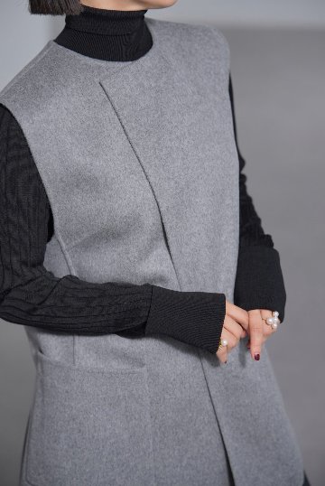 Nikita Wool Cashmere Grayの画像