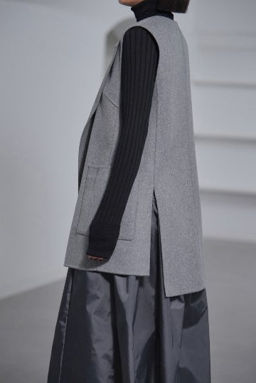 Nikita Wool Cashmere Grayの画像