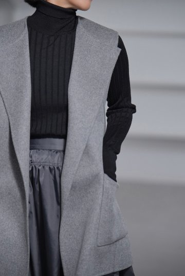 Nikita Wool Cashmere Grayの画像