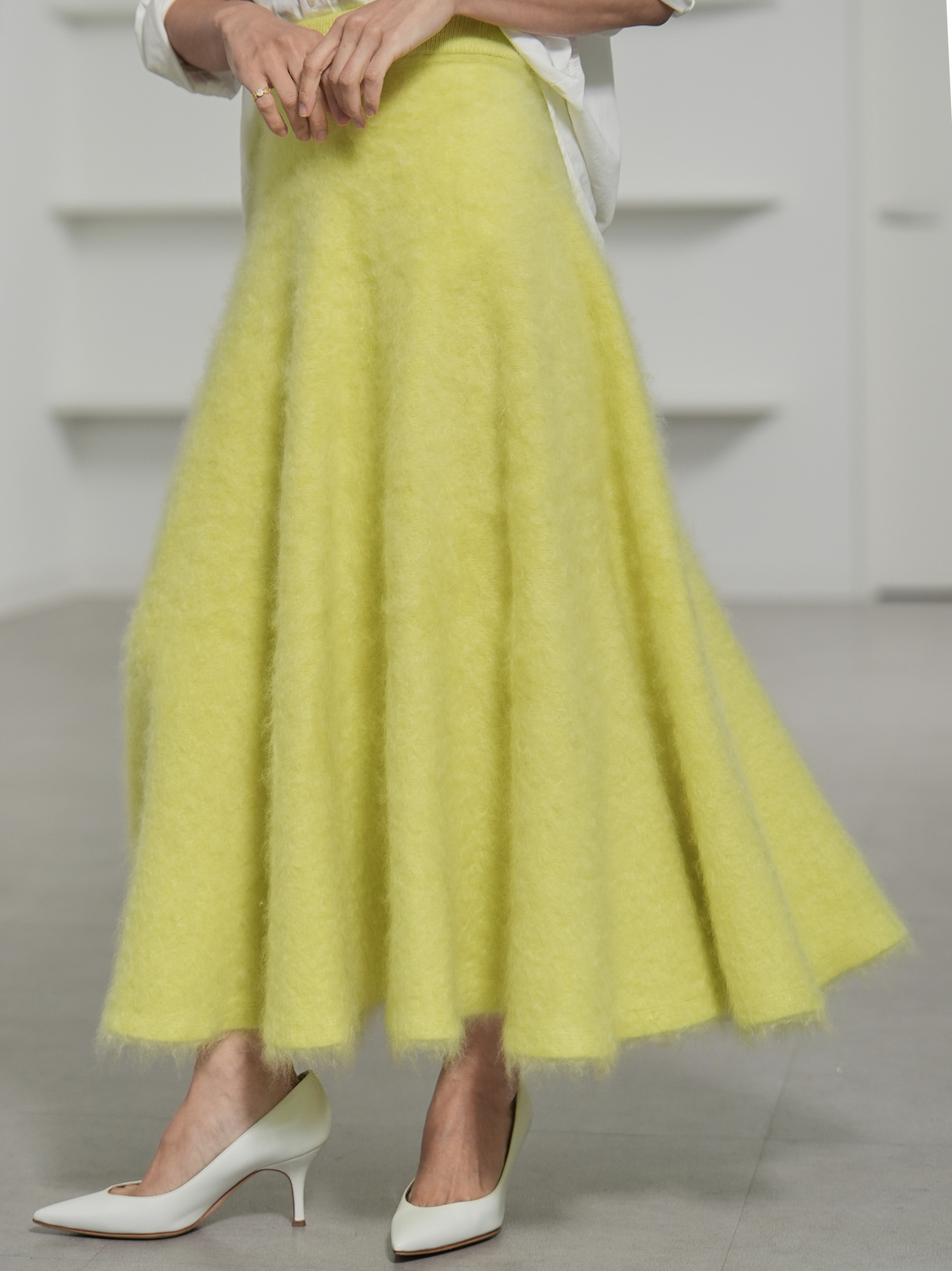 Tate Fur Cashmere Yellowの画像