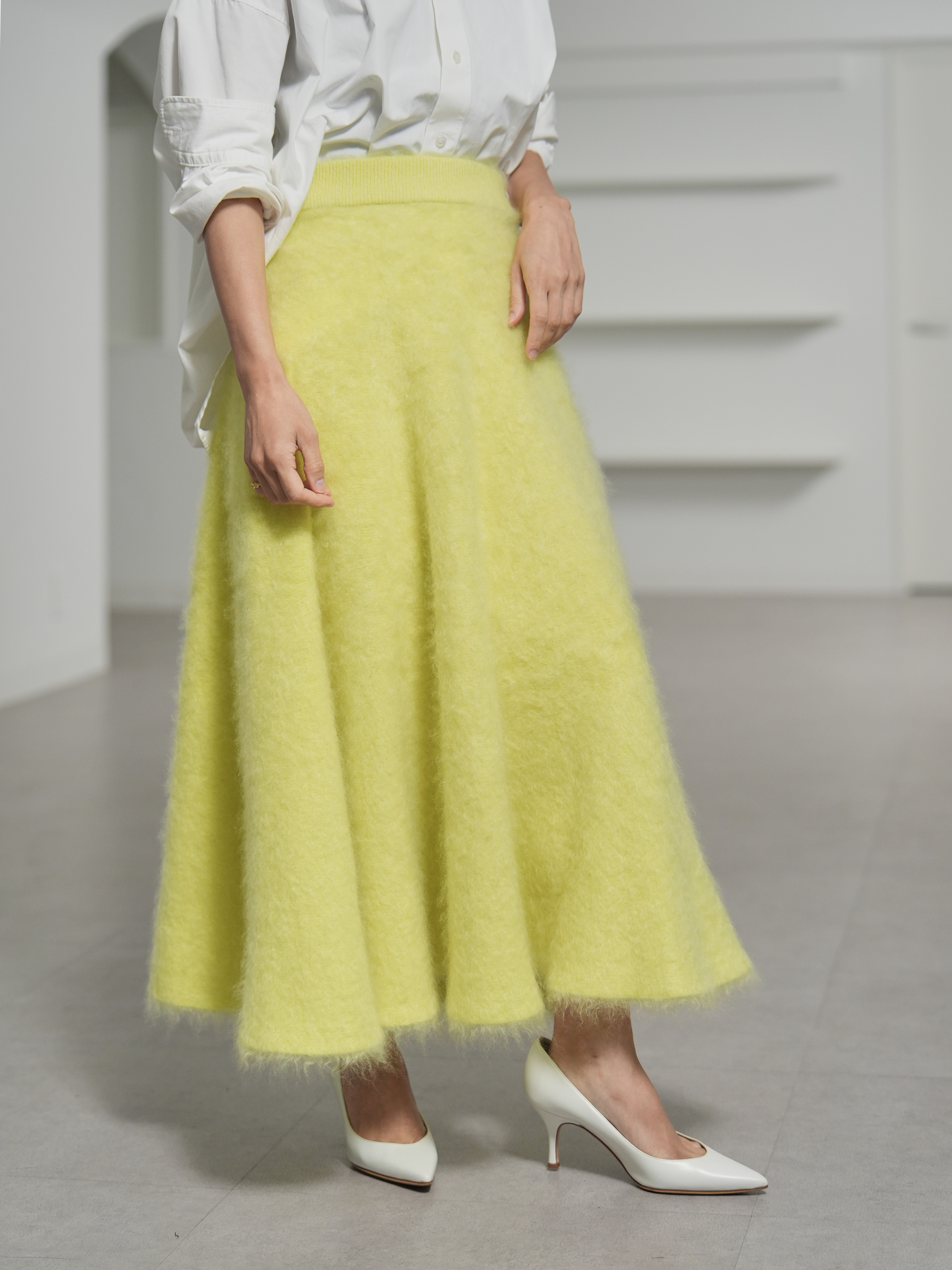 Tate Fur Cashmere Yellowの画像