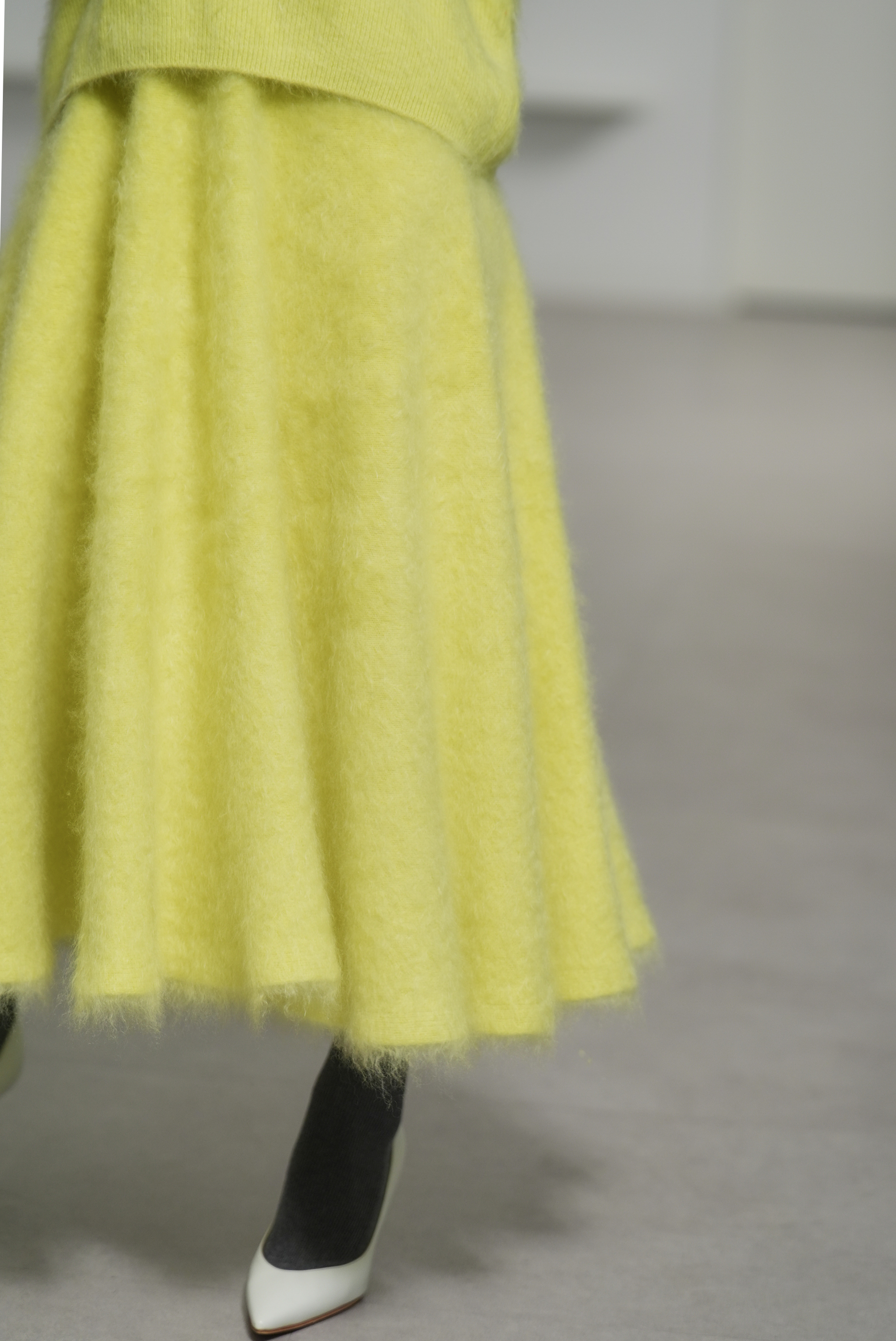 Tate Fur Cashmere Yellowの画像