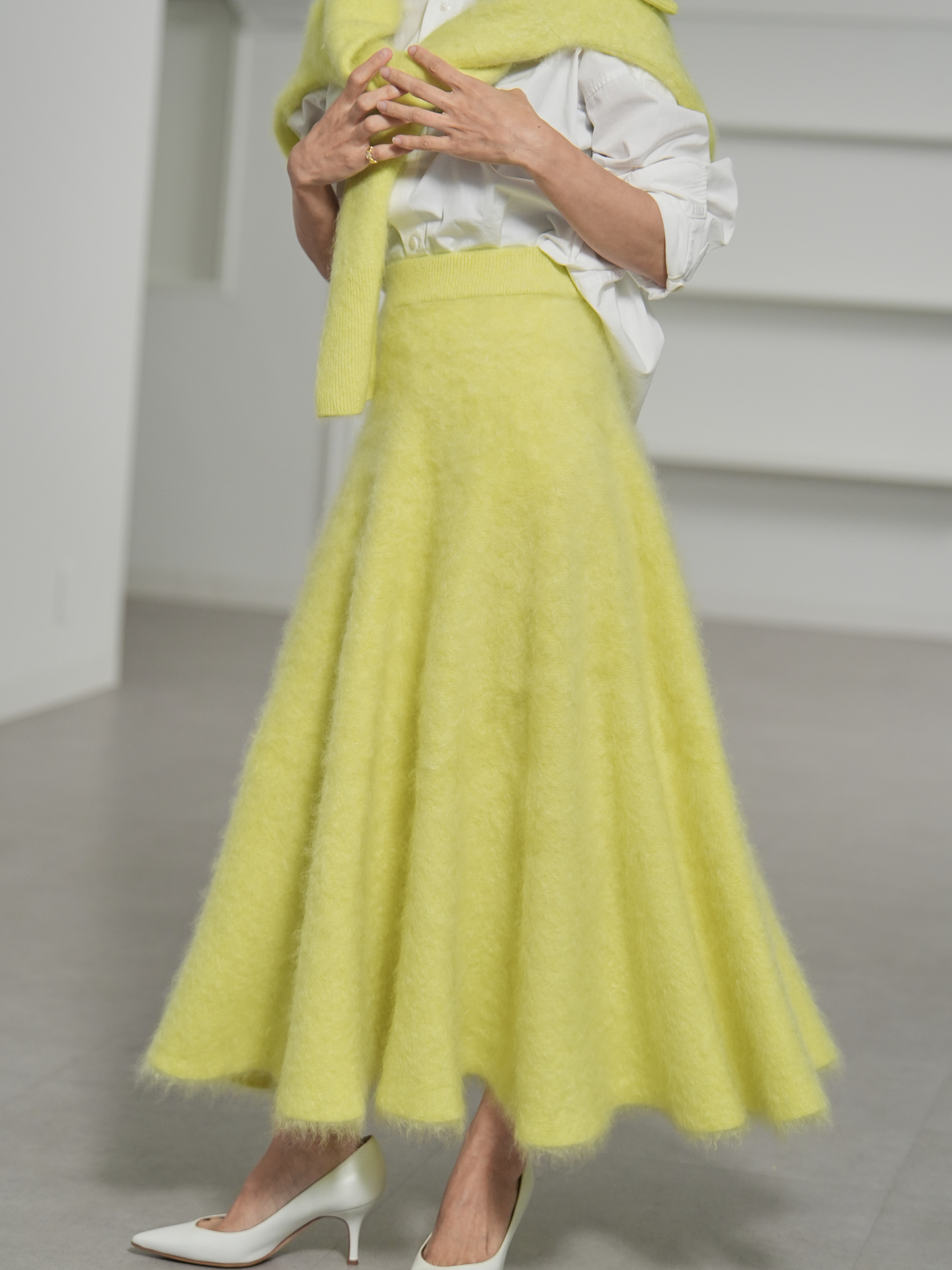 Tate Fur Cashmere Yellowの画像