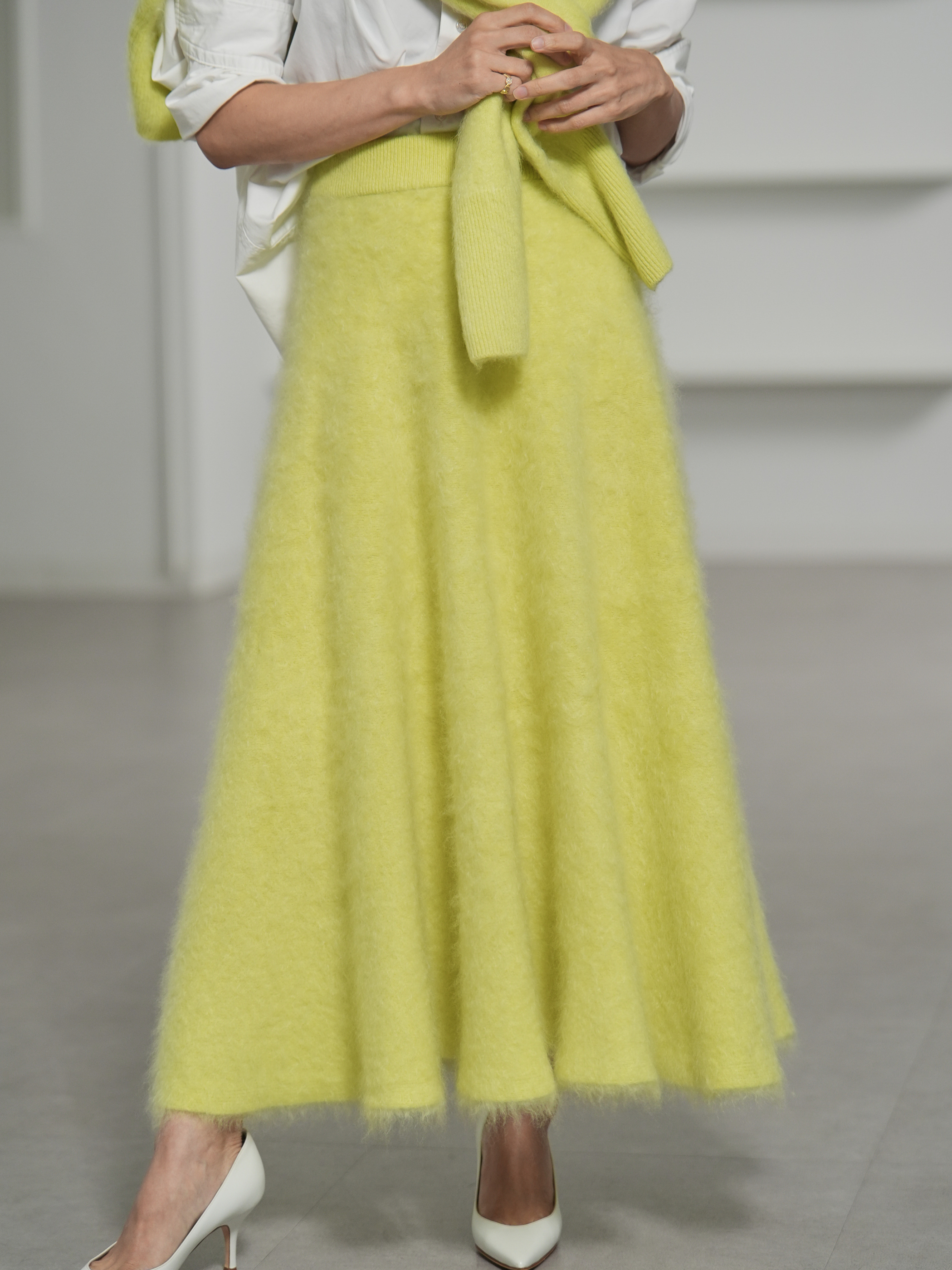 Tate Fur Cashmere Yellowの画像