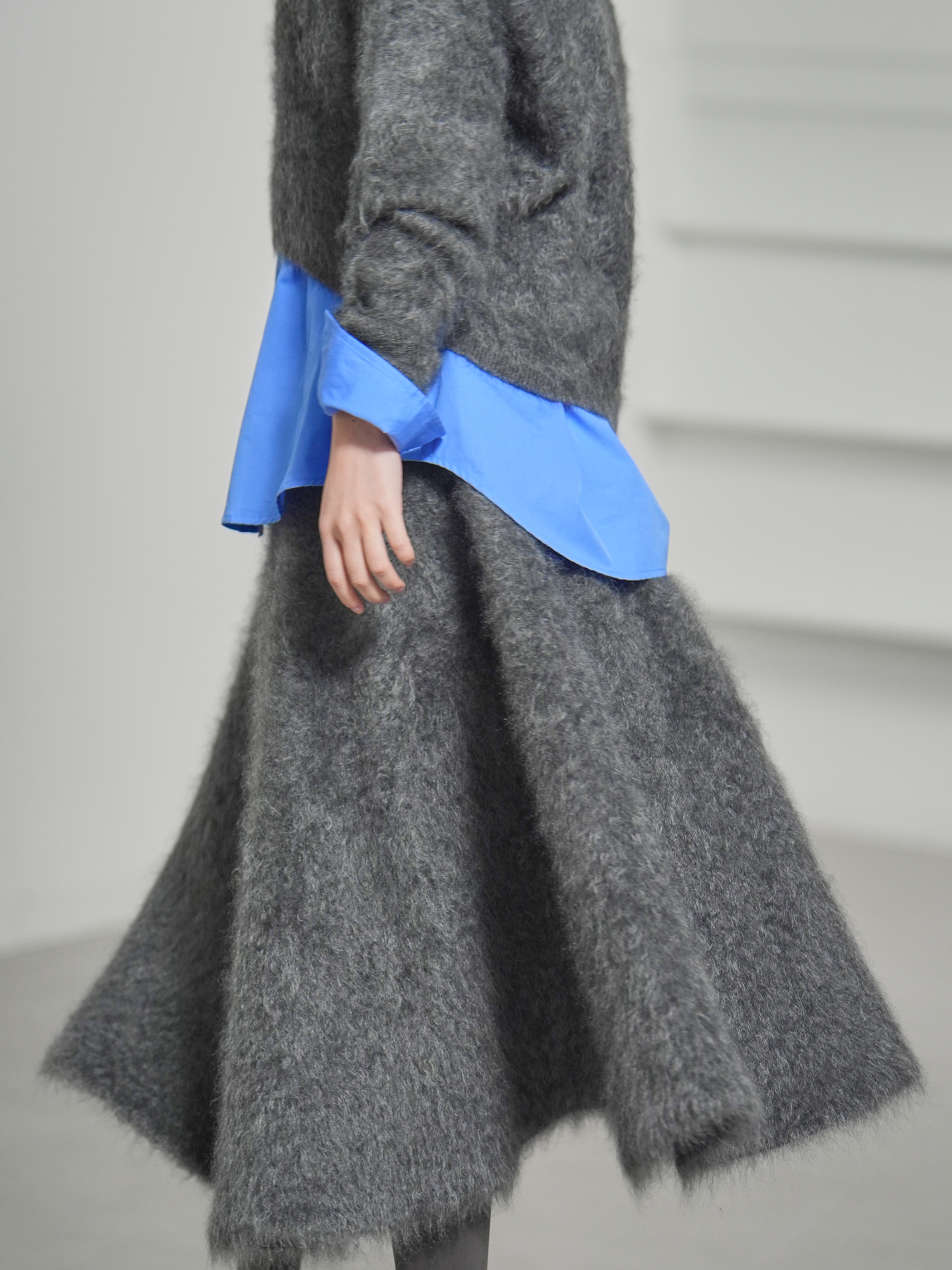 Tate Fur Cashmere Charcoalの画像