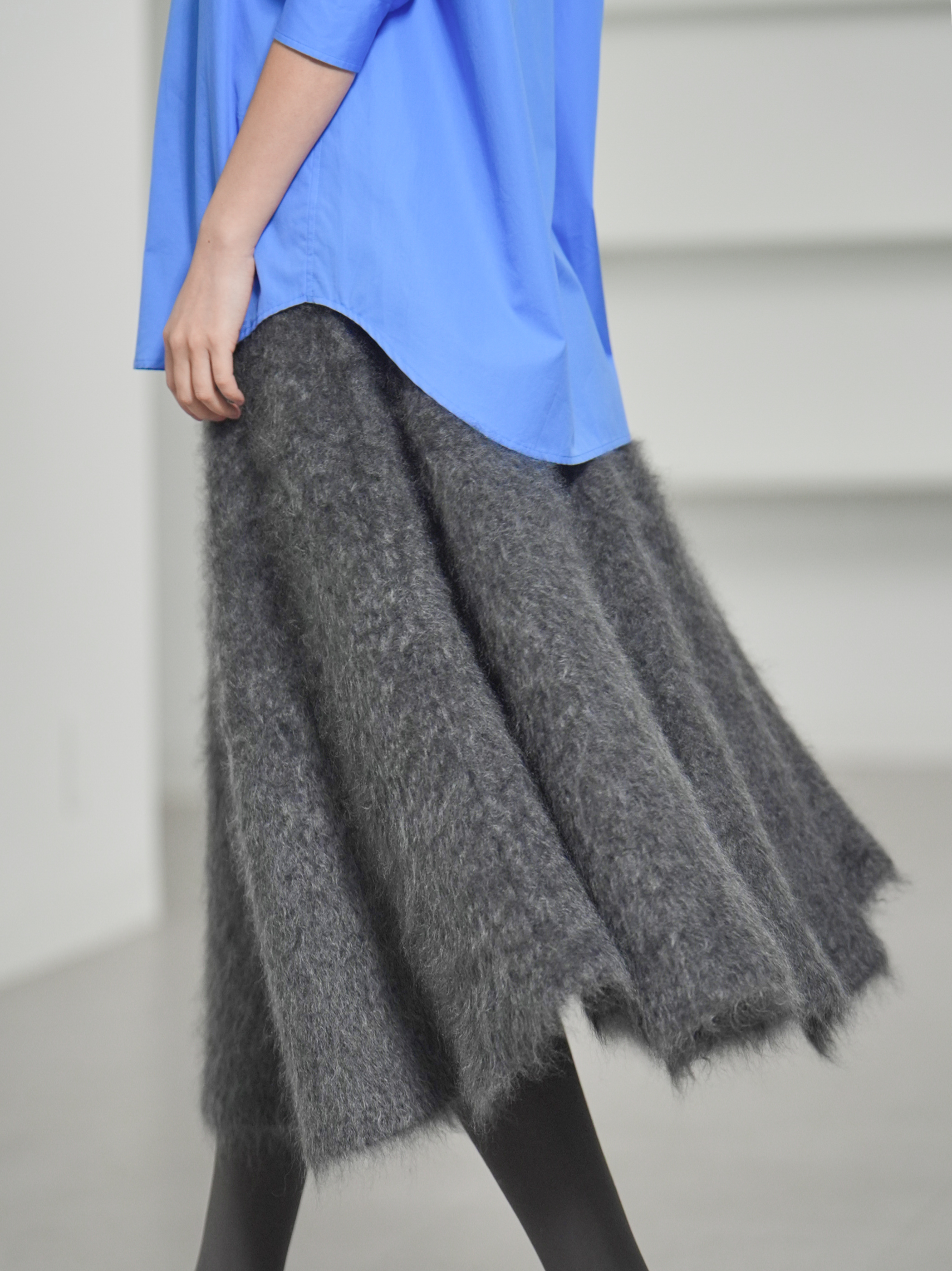 Tate Fur Cashmere Charcoalの画像