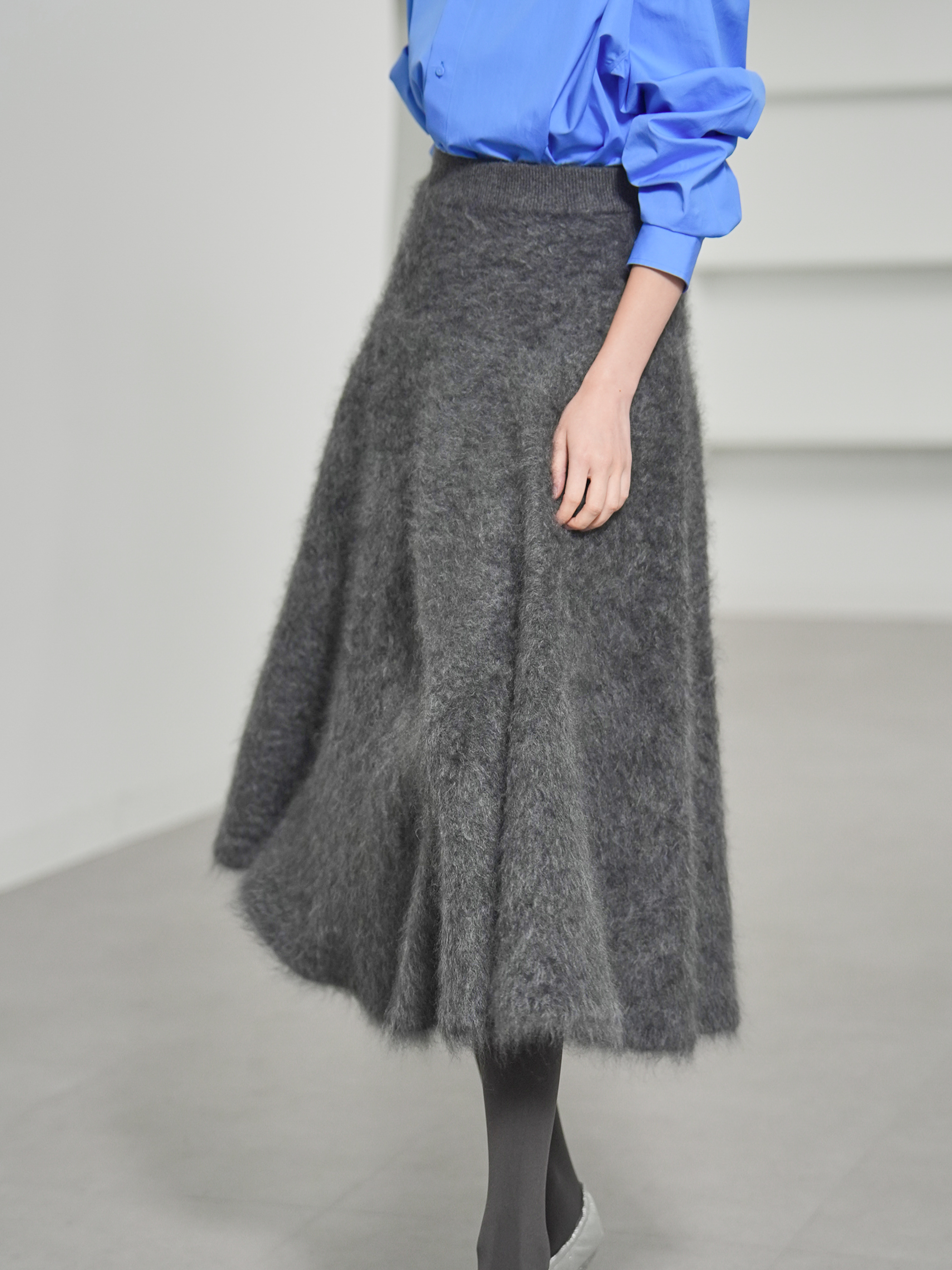 Tate Fur Cashmere Charcoalの画像