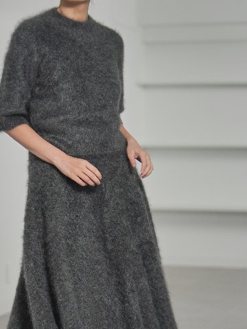 Tate Fur Cashmere Charcoalの画像