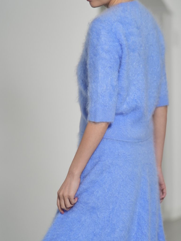 Darcy Fur Cashmere SaxeBlueの画像
