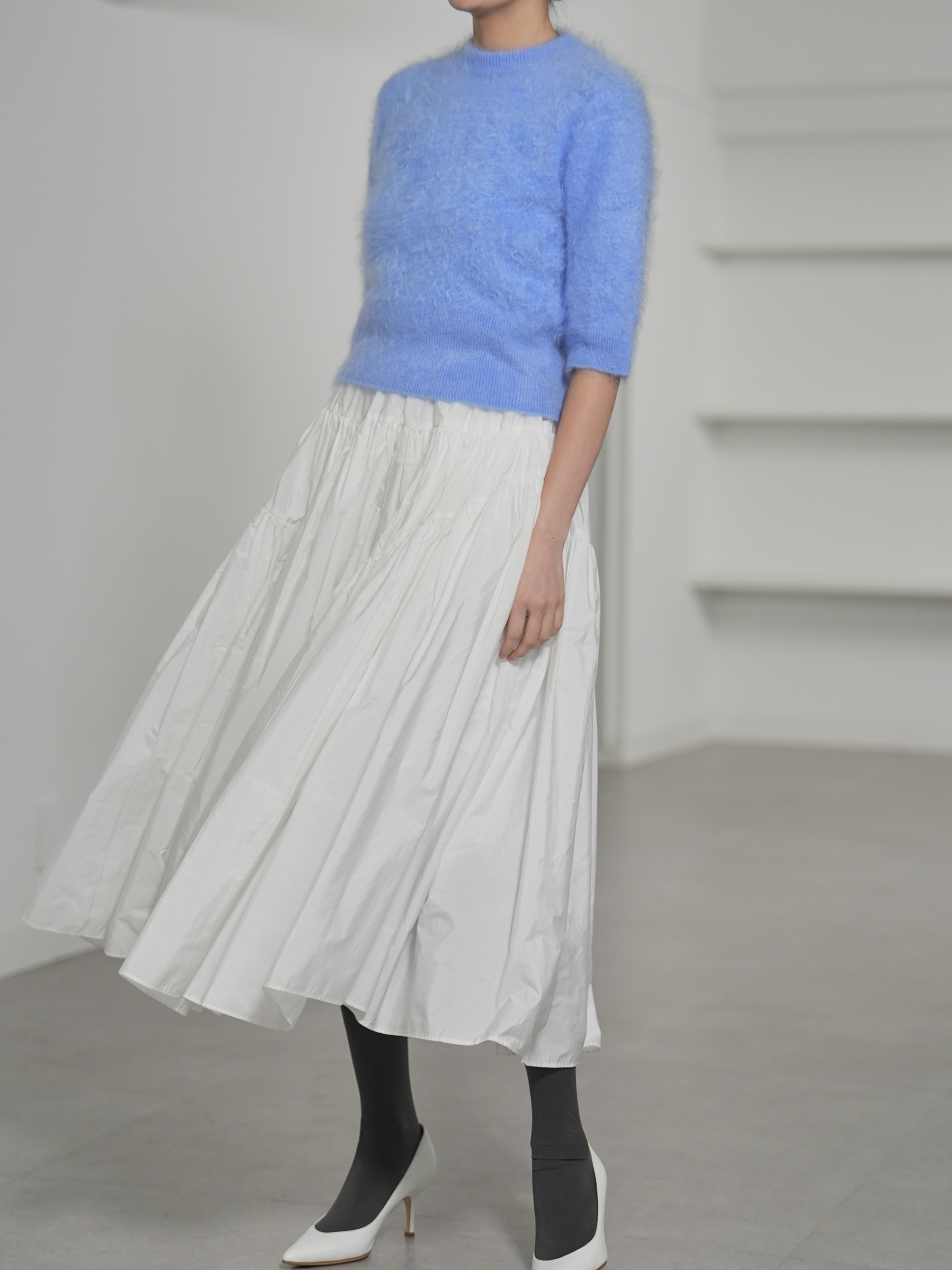 Darcy Fur Cashmere SaxeBlueの画像