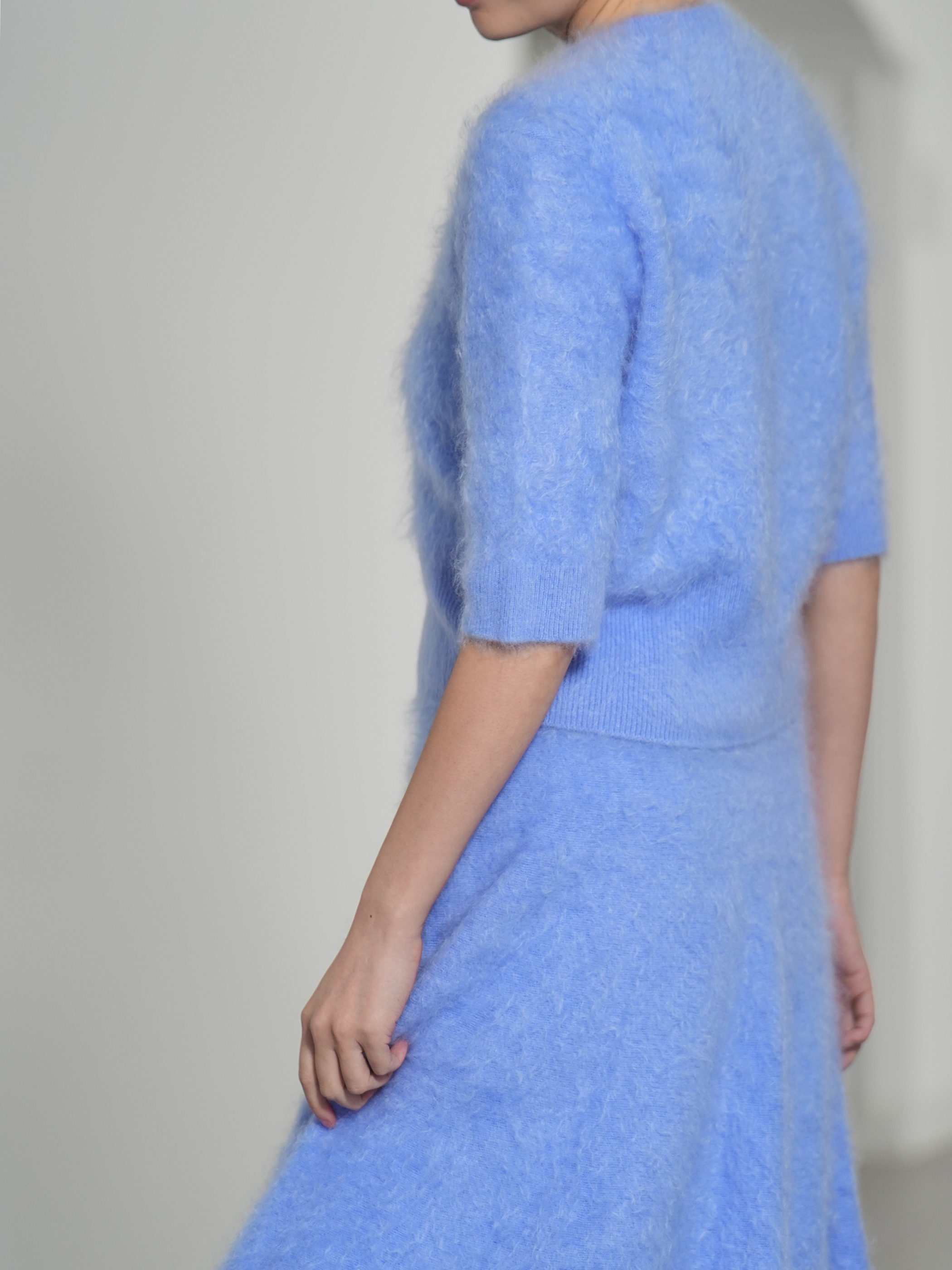 Darcy Fur Cashmere SaxeBlueの画像