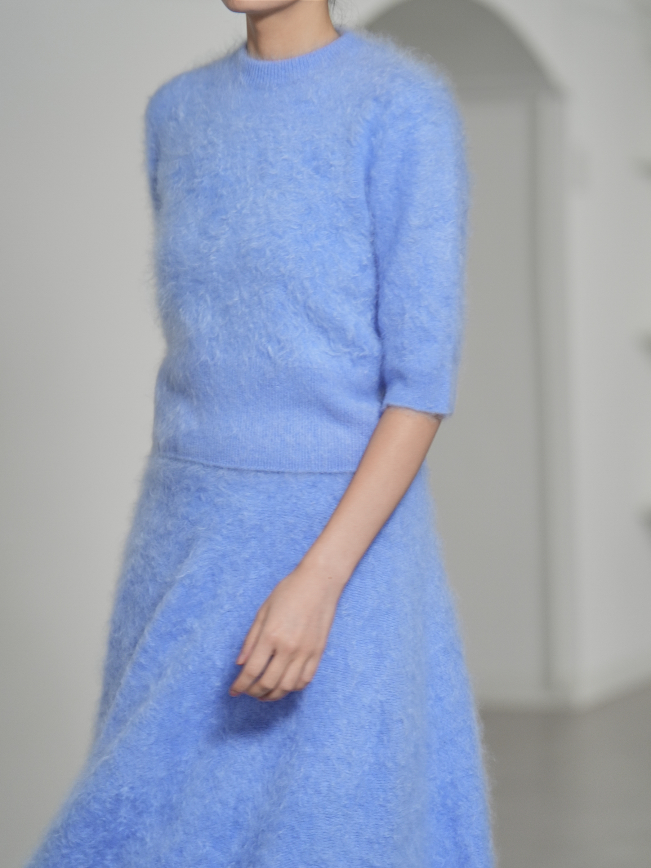 Darcy Fur Cashmere SaxeBlueの画像