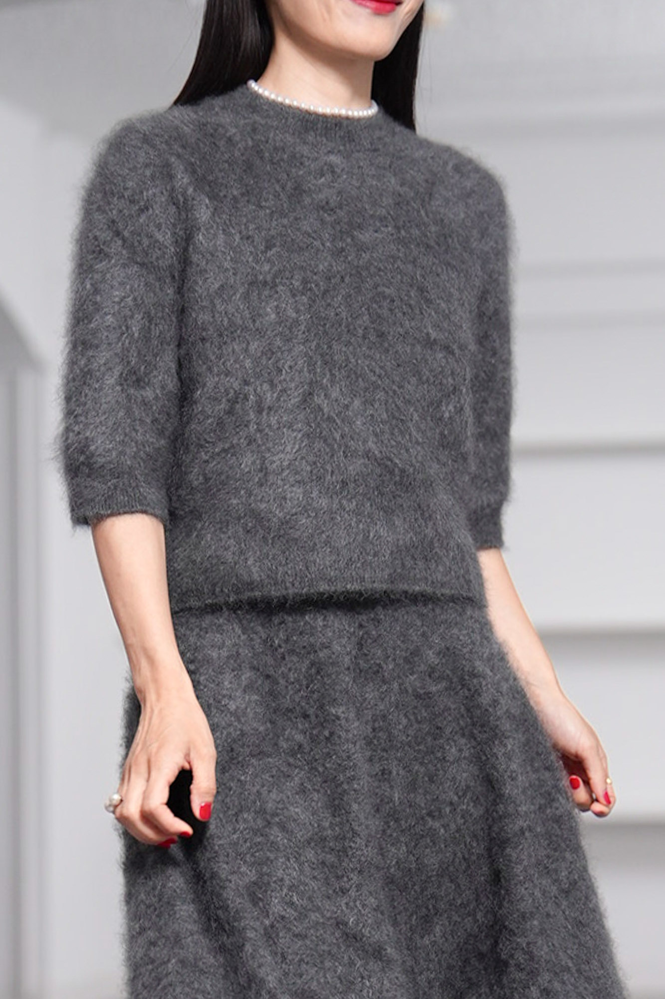 Darcy Fur Cashmere Charcoalの画像